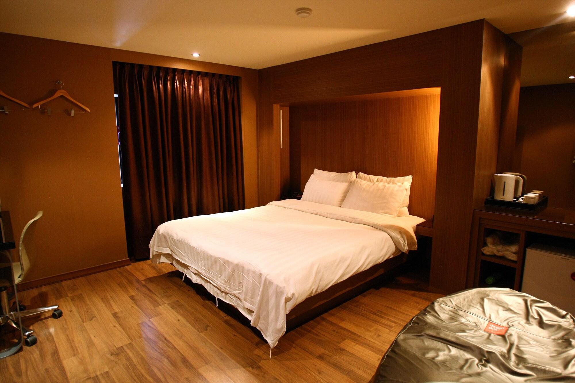 The California Hotel Seoul Seocho エクステリア 写真